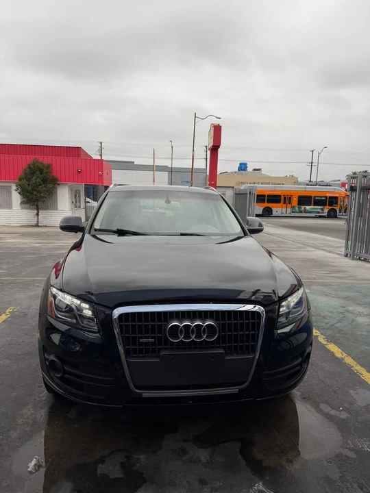 2010 Audi 8R Q5 - Image 2 of 5
