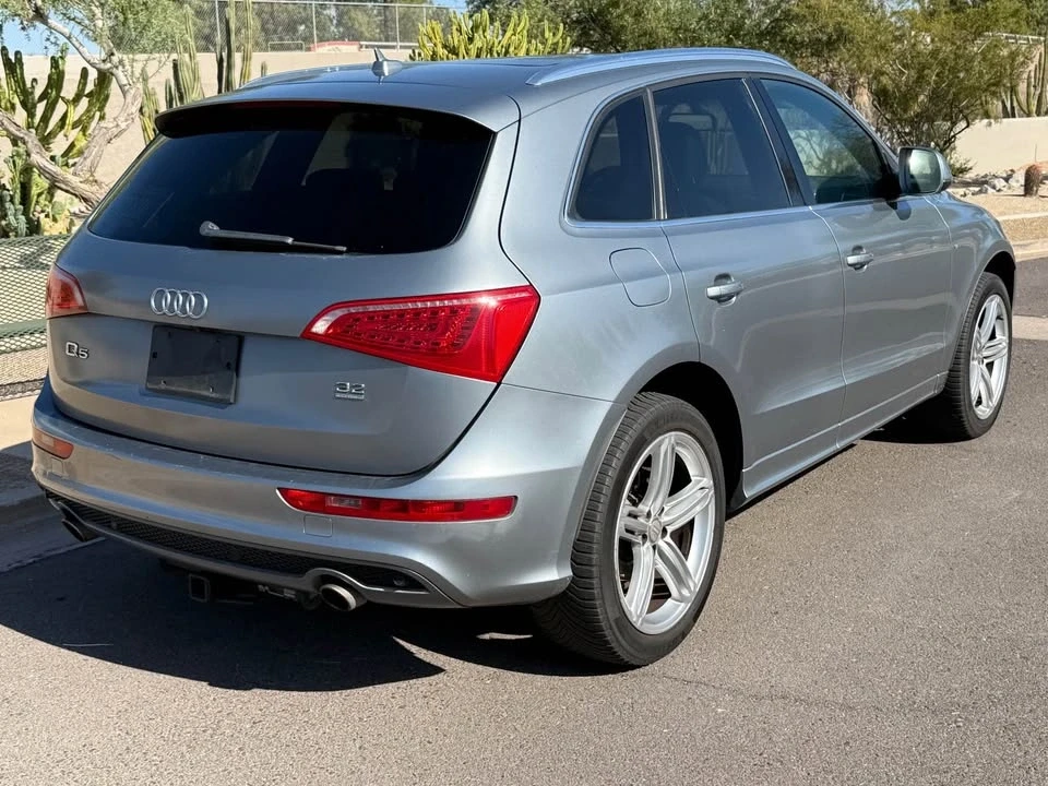 2010 Audi 8R Q5 - Image 2 of 4
