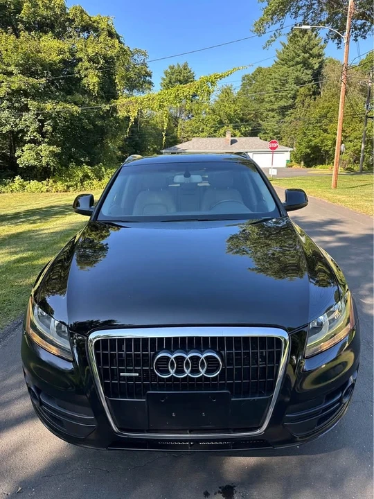 2010 Audi 8R Q5 - Image 2 of 14