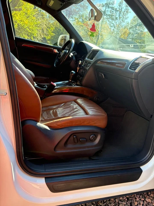 2010 Audi 8R Q5 - Image 3 of 7
