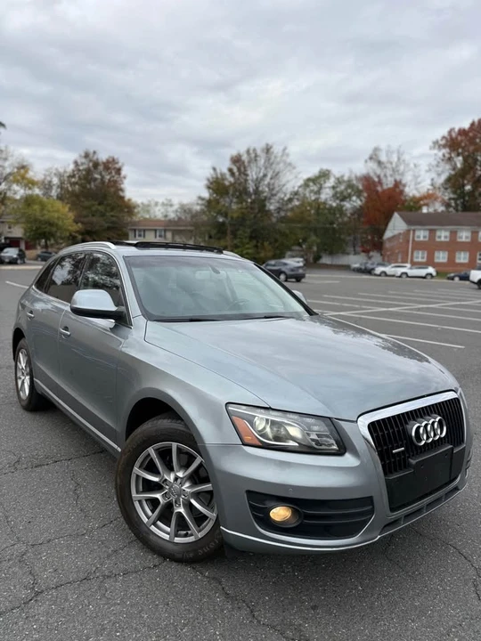 2010 Audi 8R Q5 - Image 2 of 16