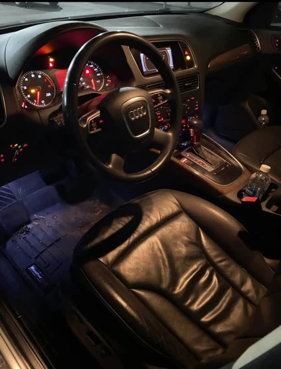 2010 Audi 8R Q5 - Image 2 of 2