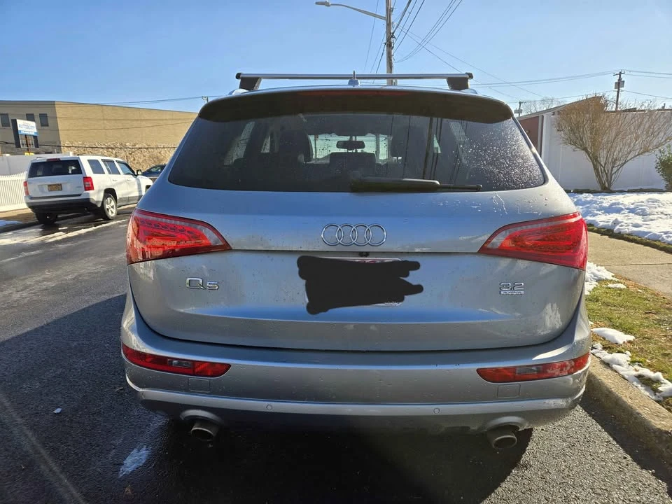 2010 Audi 8R Q5 - Image 5 of 16