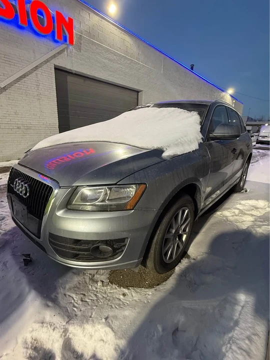 2010 Audi 8R Q5 - Image 2 of 8