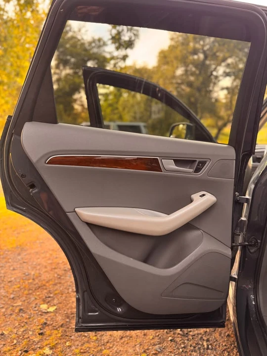 2010 Audi 8R Q5 - Image 10 of 13