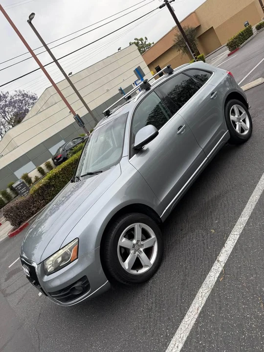 2010 Audi 8R Q5 - Image 2 of 11