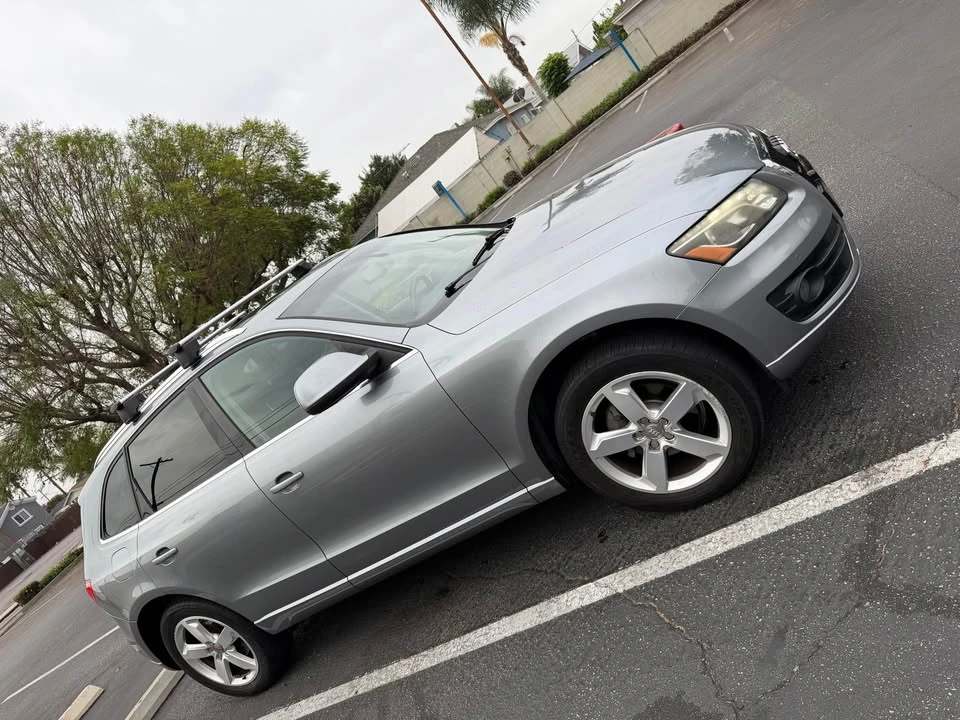2010 Audi 8R Q5 - Image 3 of 11