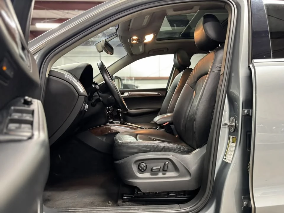 2010 Audi 8R Q5 - Image 10 of 20