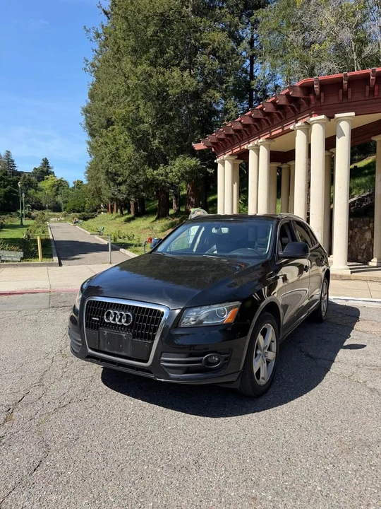 2010 Audi 8R Q5 - Image 2 of 16