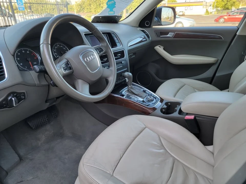 2010 Audi 8R Q5 - Image 8 of 16