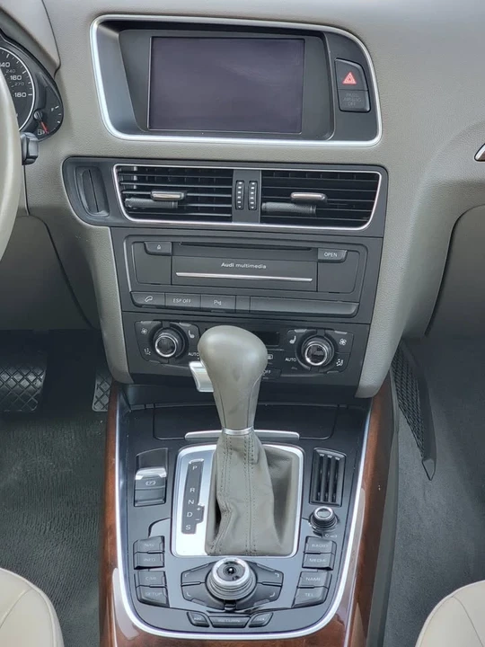 2010 Audi 8R Q5 - Image 14 of 16