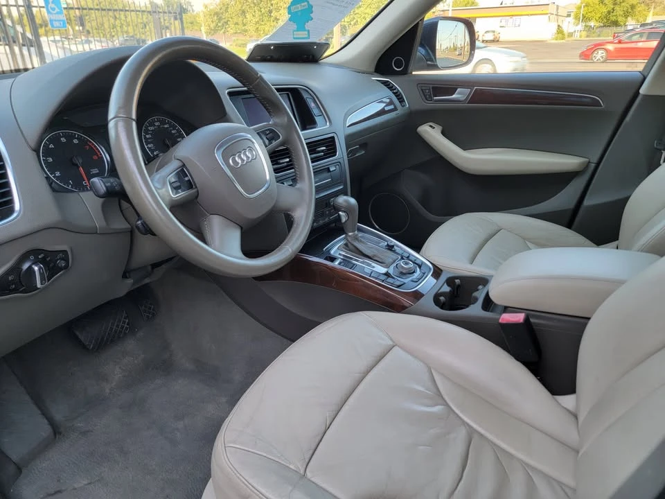 2010 Audi 8R Q5 - Image 9 of 17