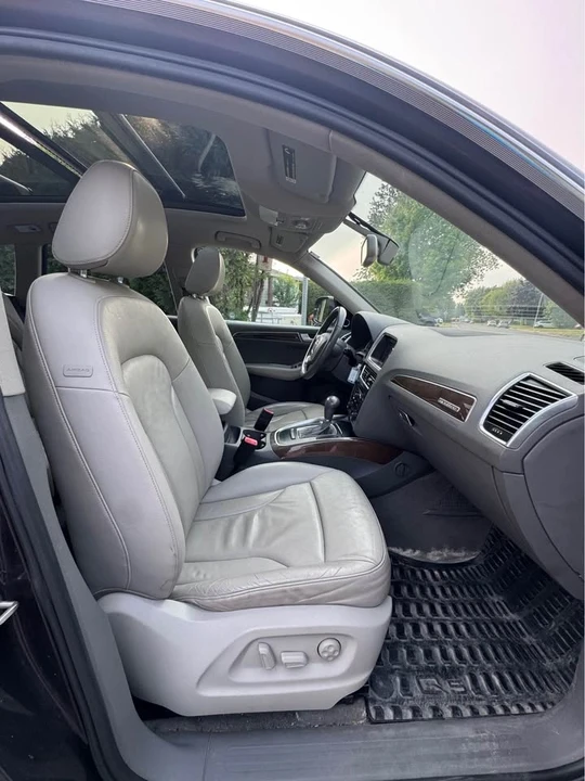 2010 Audi 8R Q5 - Image 10 of 19