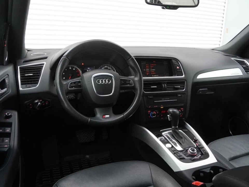 2010 Audi 8R Q5 - Image 2 of 20
