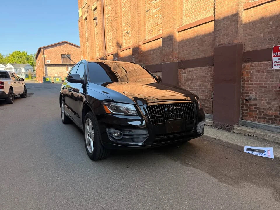 2010 Audi 8R Q5 - Image 2 of 14