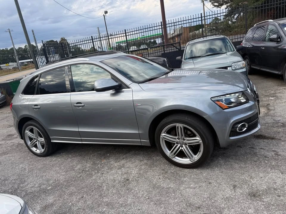 2010 Audi 8R Q5 - Image 3 of 10