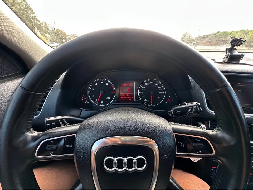 2010 Audi 8R Q5 - Image 18 of 20