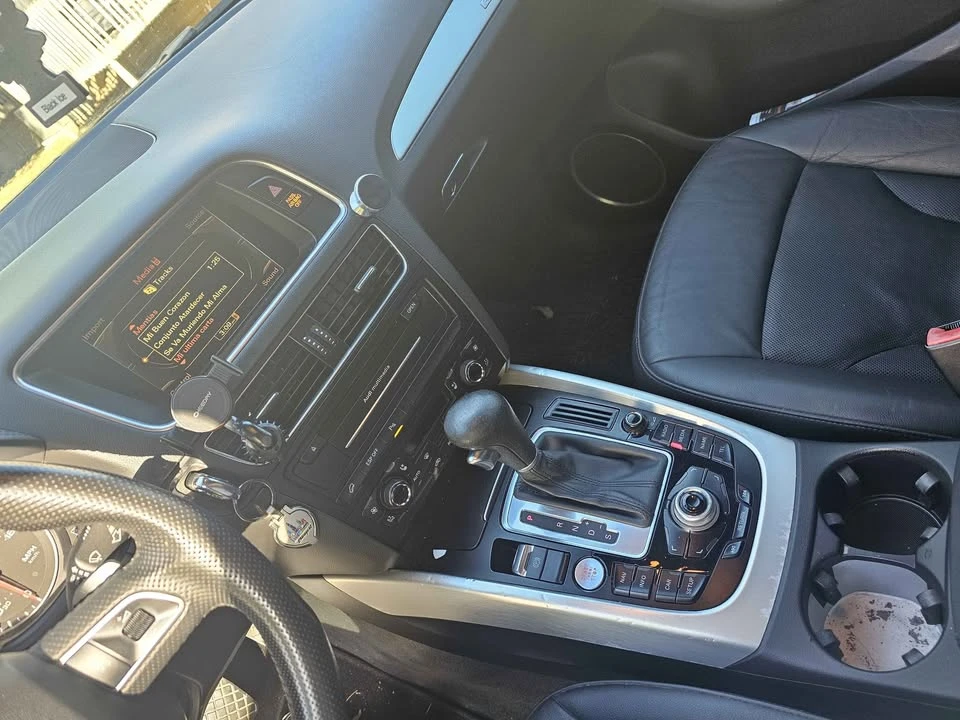 2010 Audi 8R Q5 - Image 11 of 16