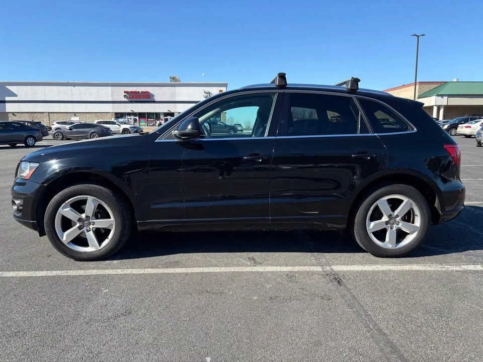 2010 Audi 8R Q5 - Image 2 of 13