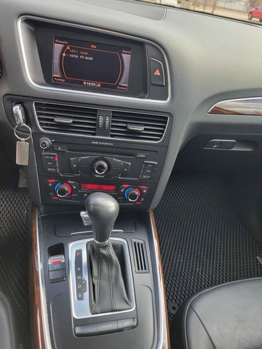 2010 Audi 8R Q5 - Image 11 of 18