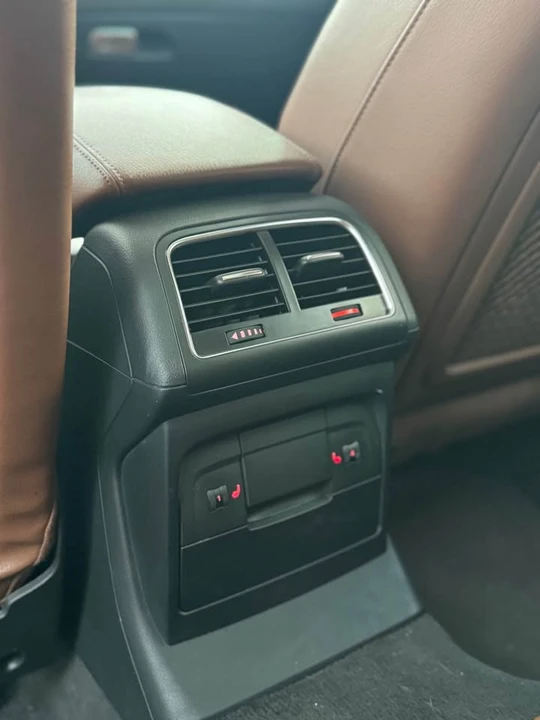 2010 Audi 8R Q5 - Image 11 of 12