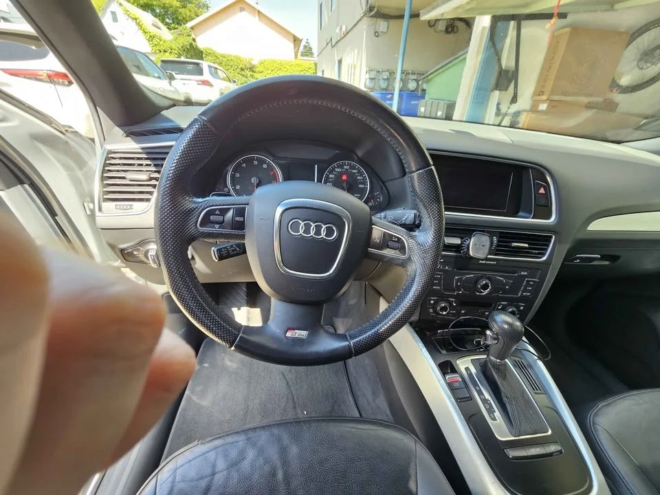 2010 Audi 8R Q5 - Image 5 of 9