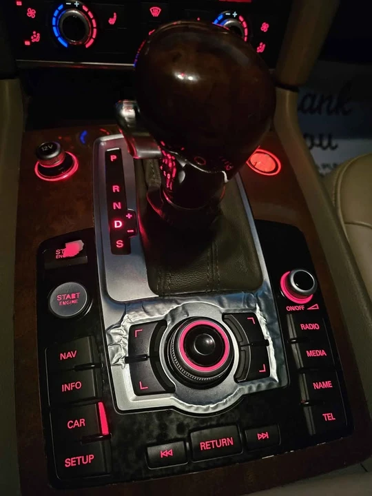 2010 Audi 4L Q7 - Image 13 of 16