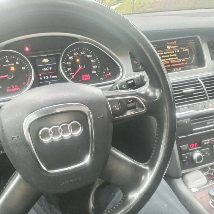 2010 Audi 4L Q7 - Image 2 of 6