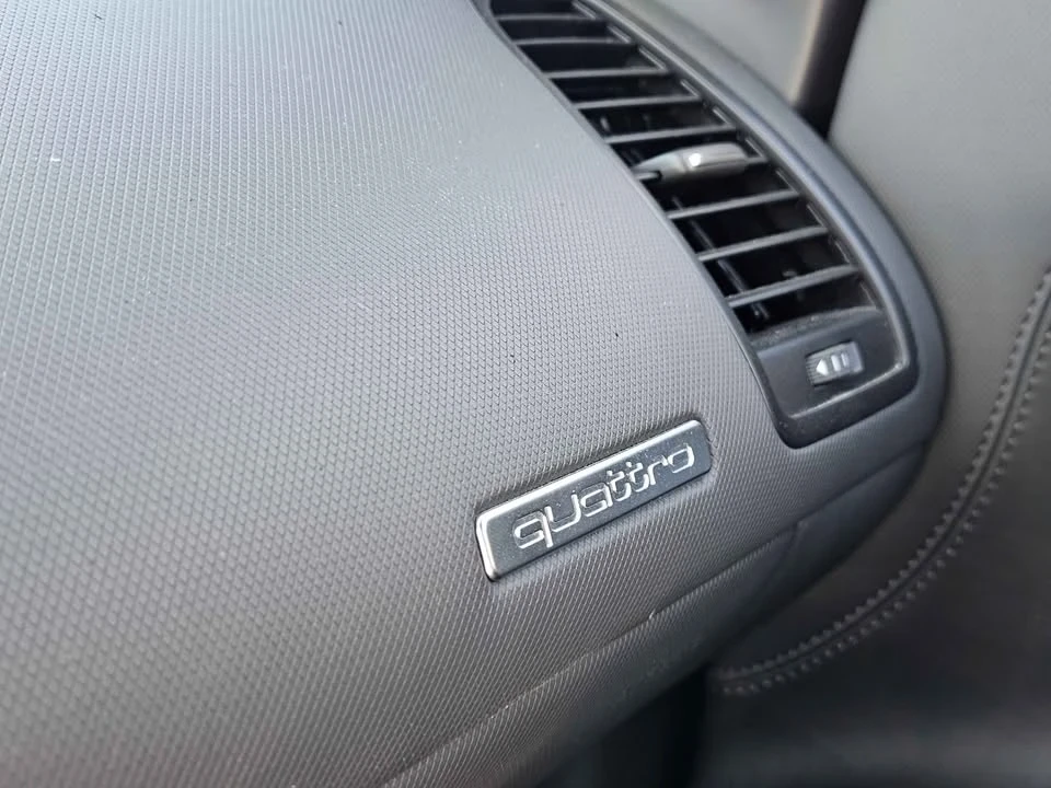 2010 Audi 42 R8 - Image 16 of 20