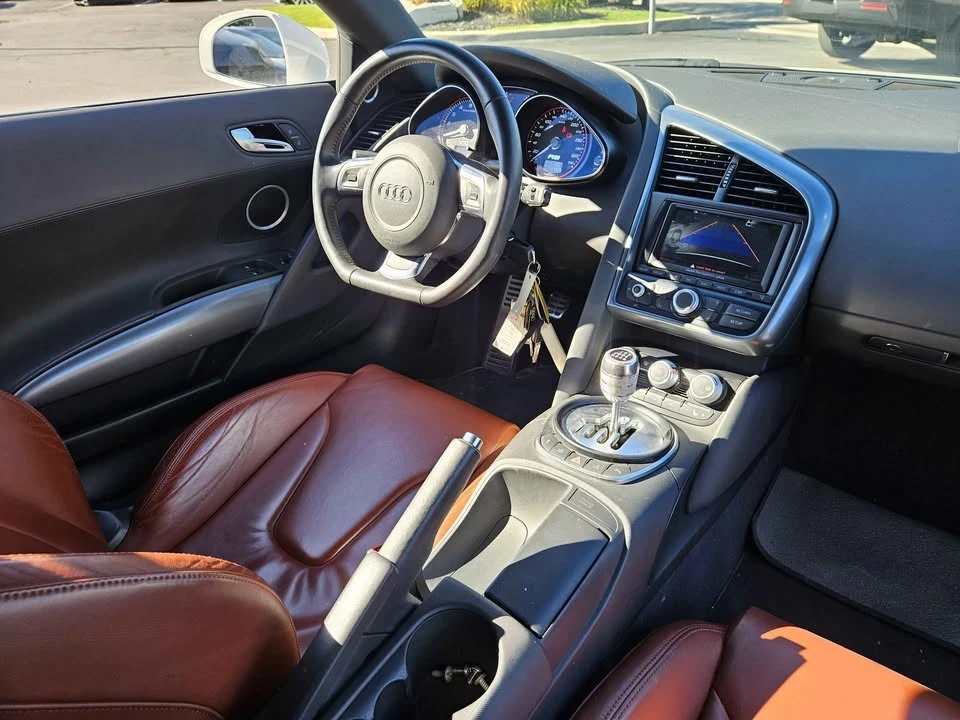 2010 Audi 42 R8 - Image 10 of 20