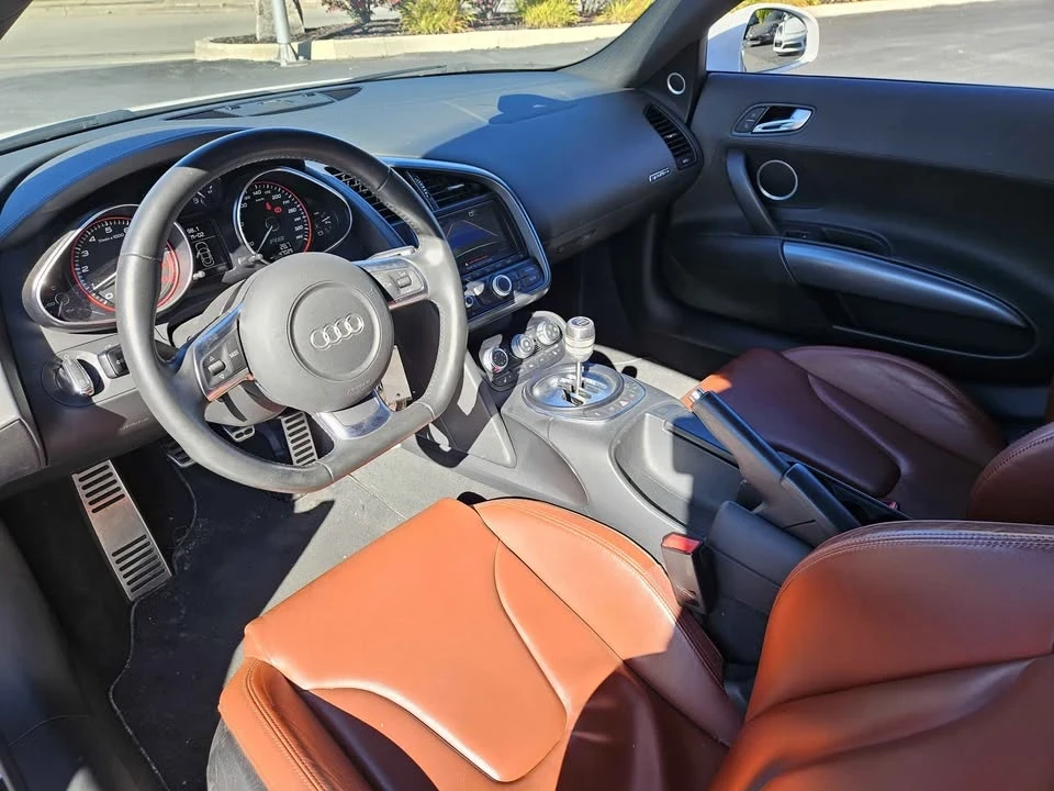 2010 Audi 42 R8 - Image 11 of 20