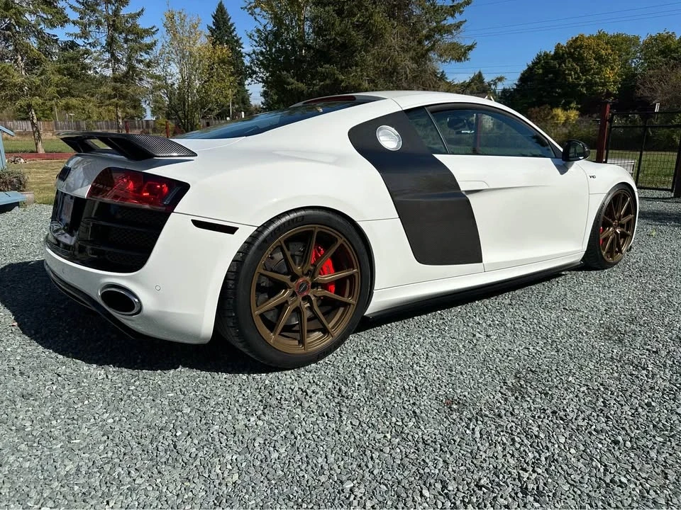 2010 Audi 42 R8 - Image 6 of 11