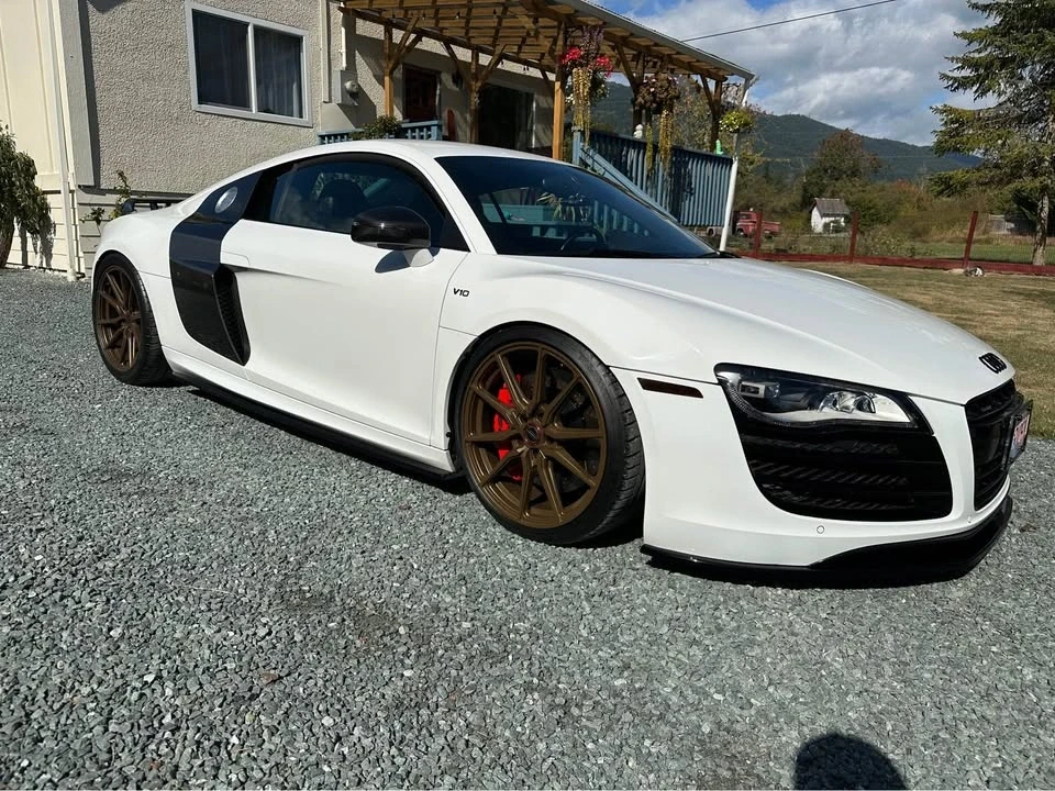 2010 Audi 42 R8 - Image 2 of 11
