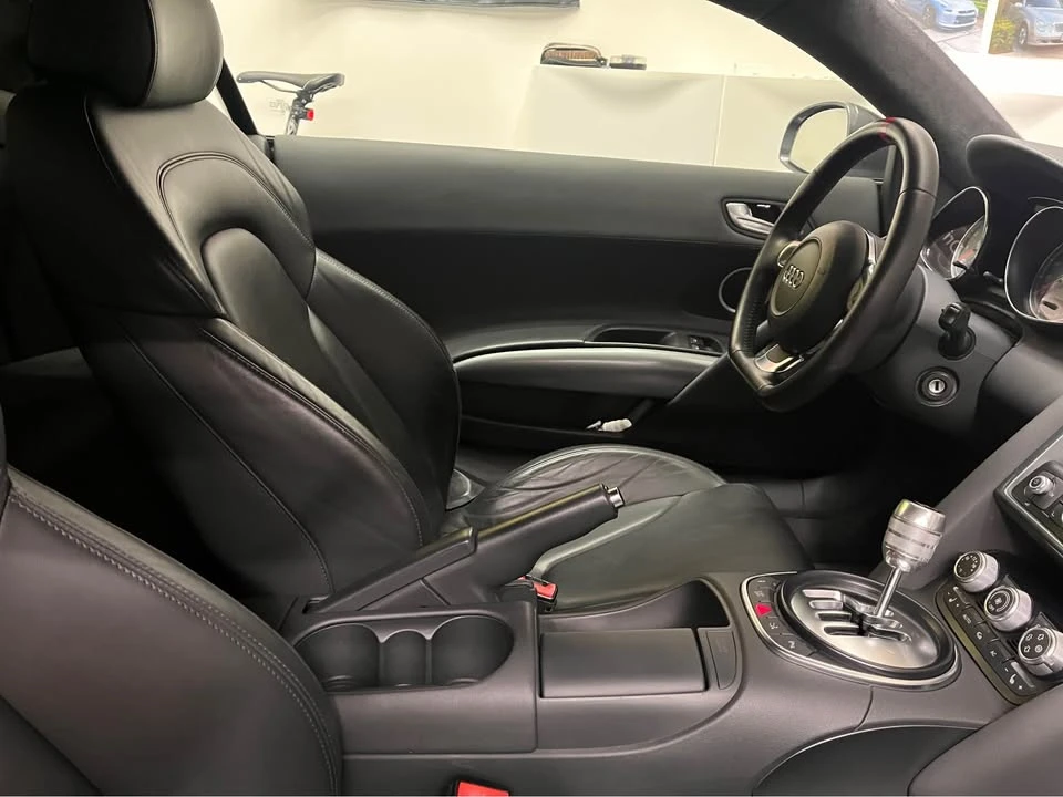 2010 Audi 42 R8 - Image 17 of 19