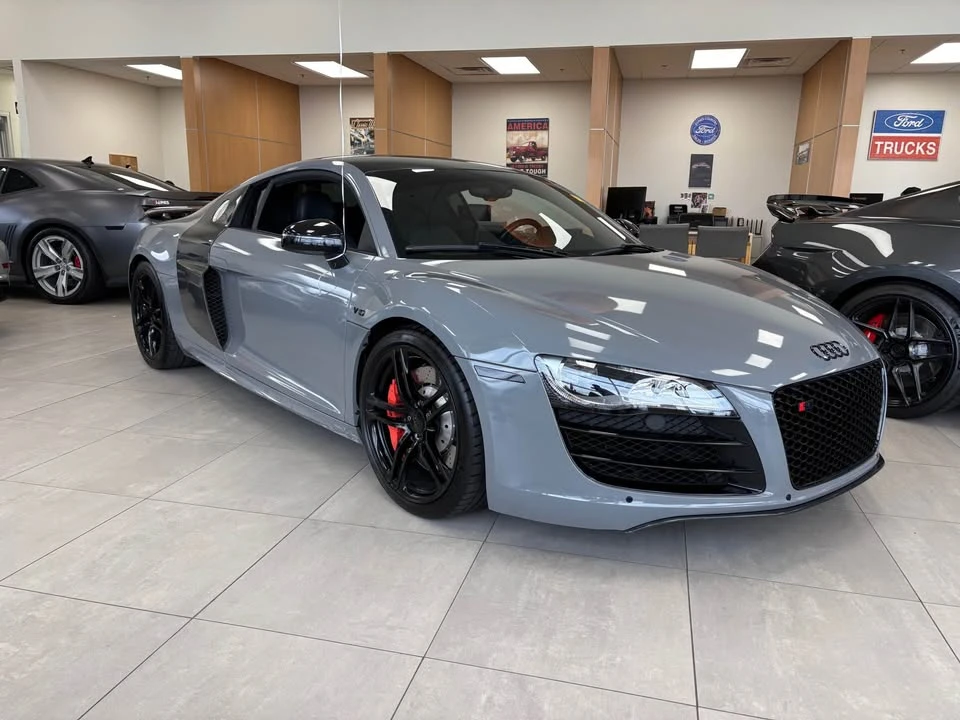 2010 Audi 42 R8 - Image 12 of 12