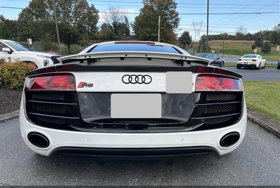 2010 Audi 42 R8 - Image 5 of 10