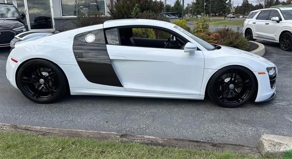 2010 Audi 42 R8 - Image 3 of 10