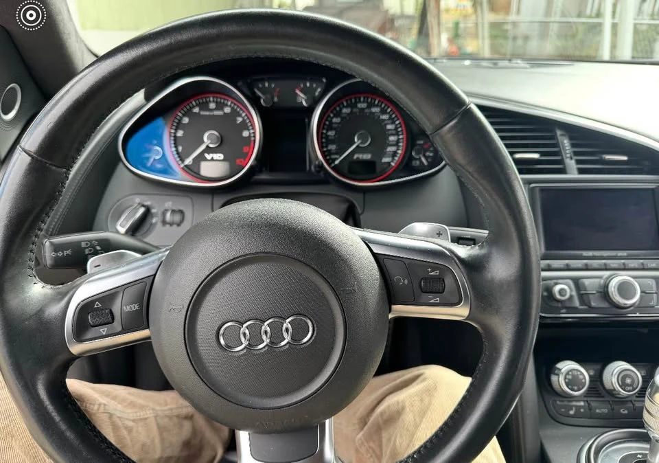 2010 Audi 42 R8 - Image 5 of 8