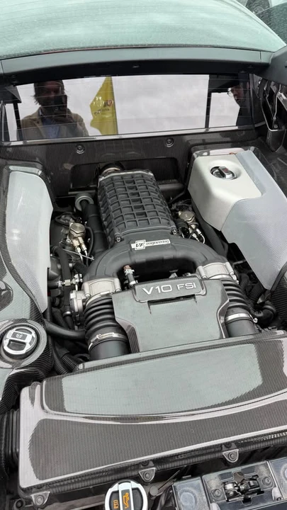 2010 Audi 42 R8 - Image 3 of 6