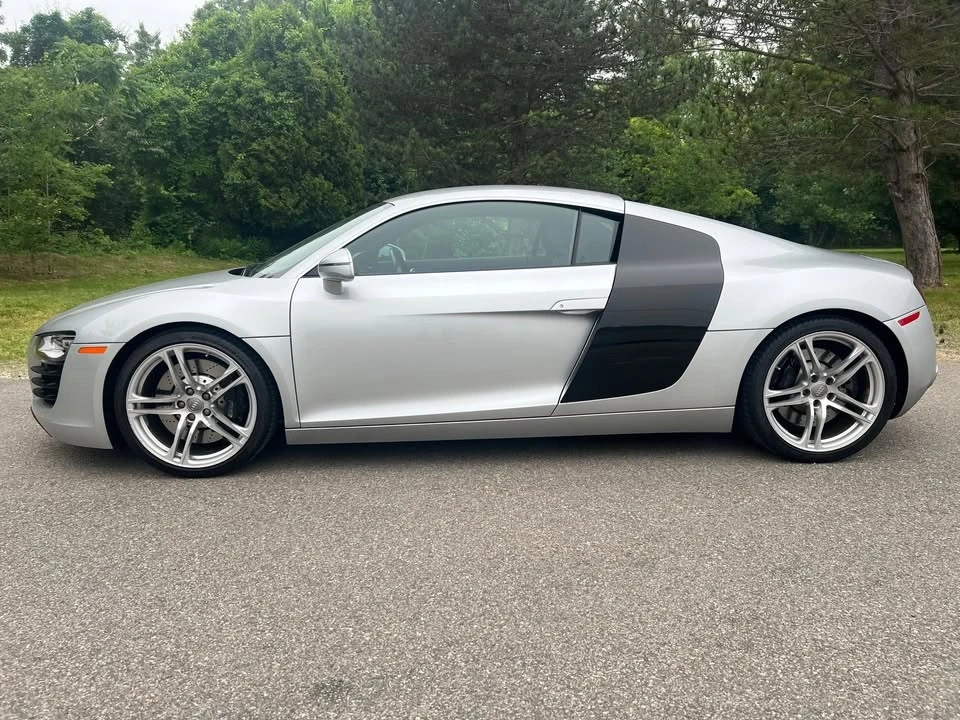 2010 Audi 42 R8 - Image 2 of 19