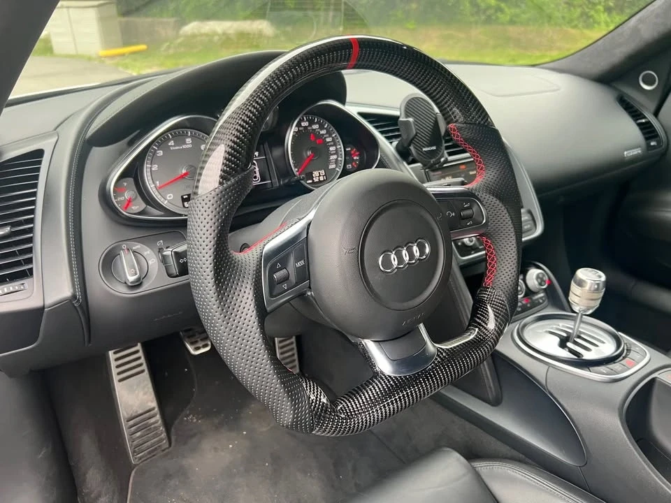 2010 Audi 42 R8 - Image 10 of 19