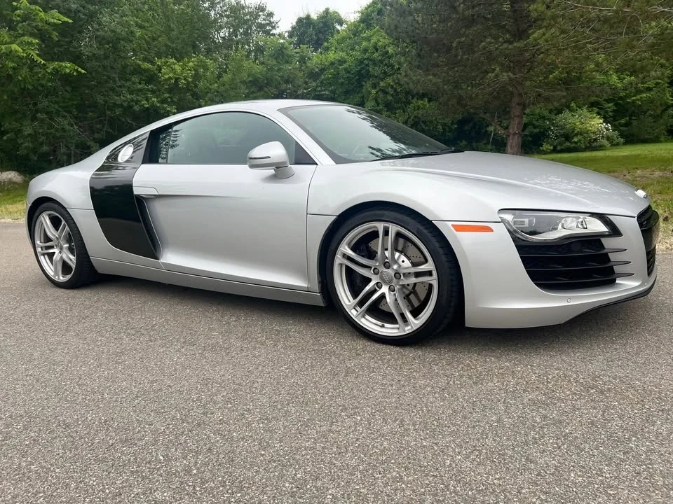 2010 Audi 42 R8 - Image 4 of 19