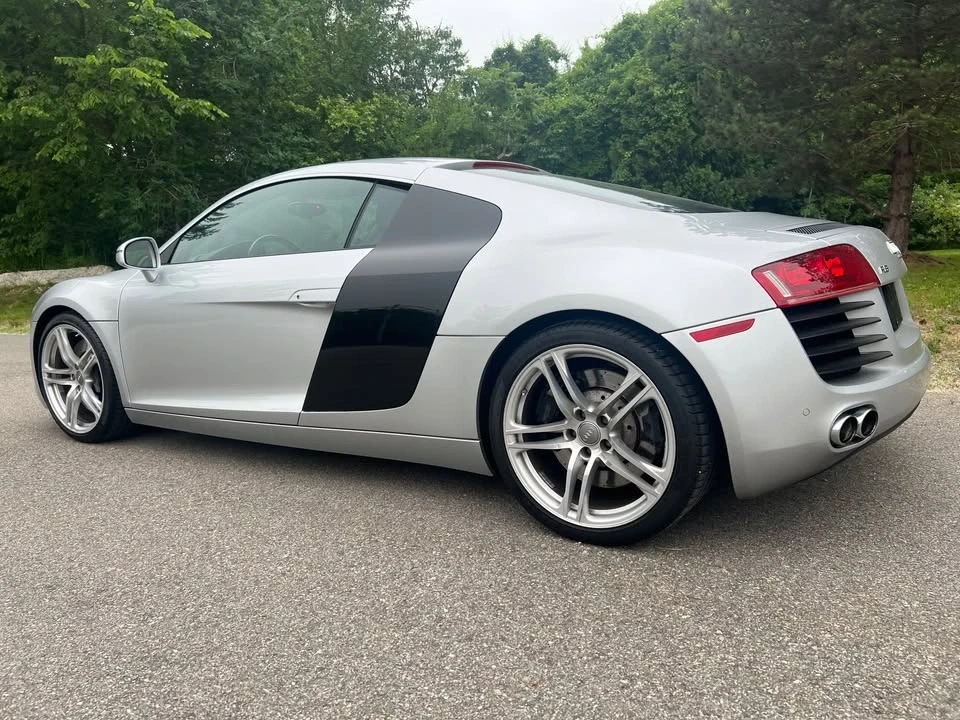 2010 Audi 42 R8 - Image 3 of 19