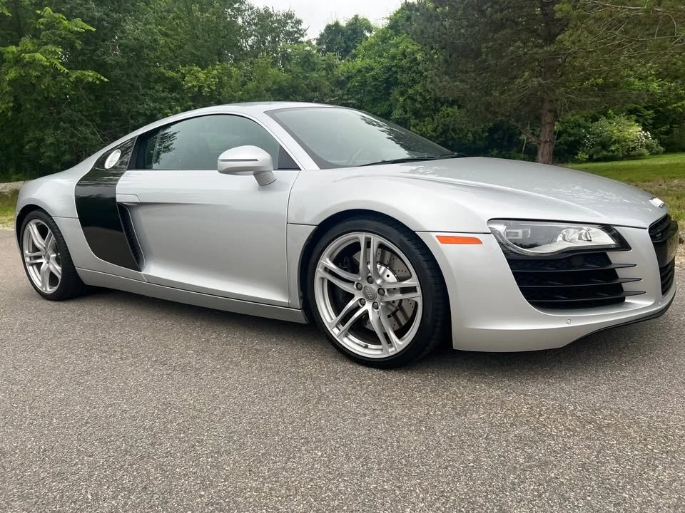 2010 Audi 42 R8 - Image 9 of 19