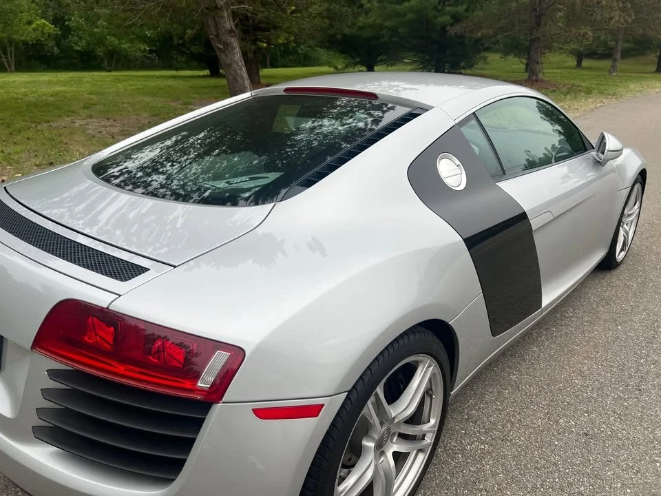 2010 Audi 42 R8 - Image 6 of 19