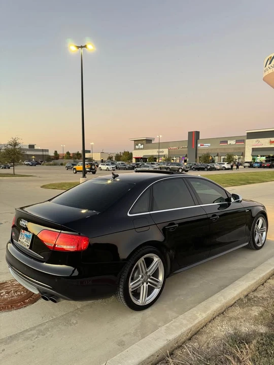 2010 Audi B8 S4 - Image 5 of 20