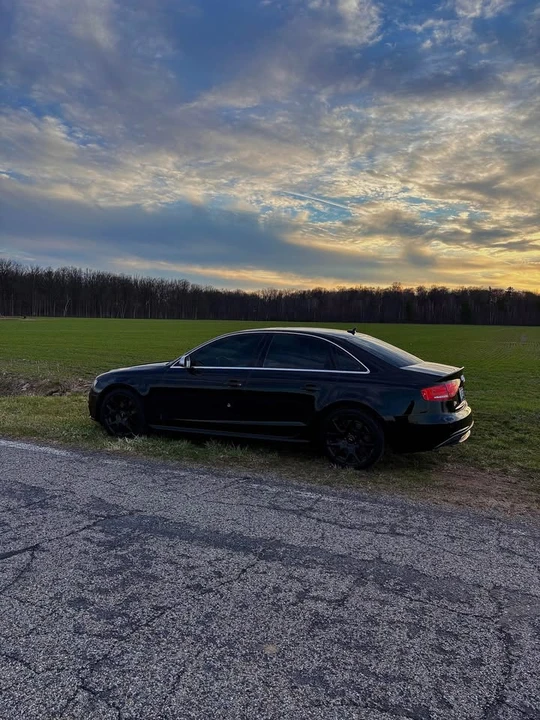 2010 Audi B8 S4 - Image 4 of 8