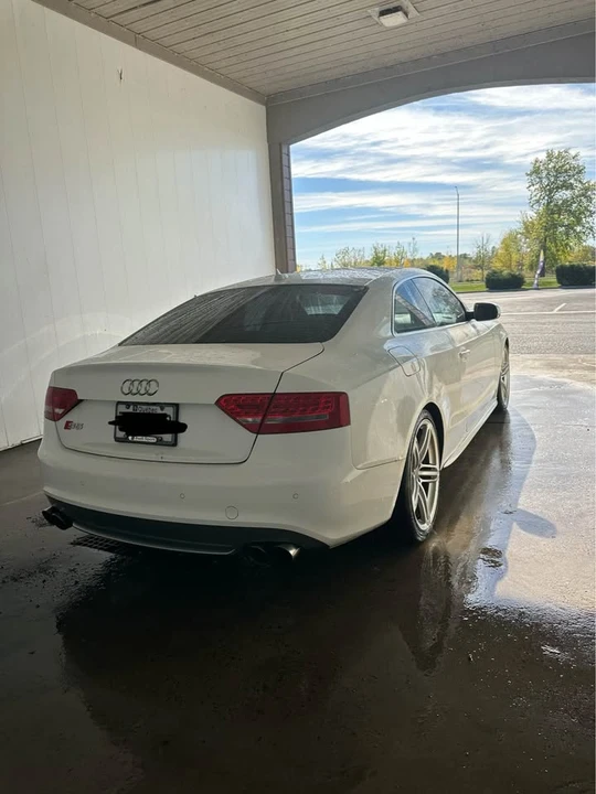 2010 Audi B8 S5 - Image 2 of 5