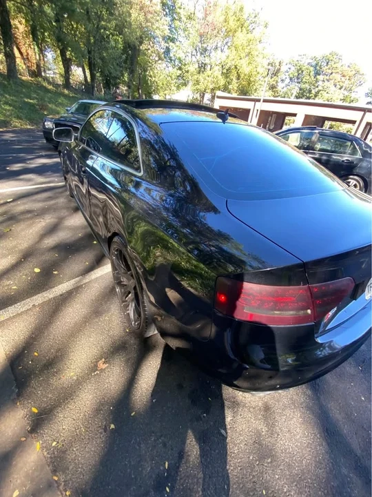 2010 Audi B8 S5 - Image 2 of 3