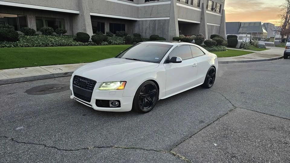 2010 Audi B8 S5 - Image 3 of 8